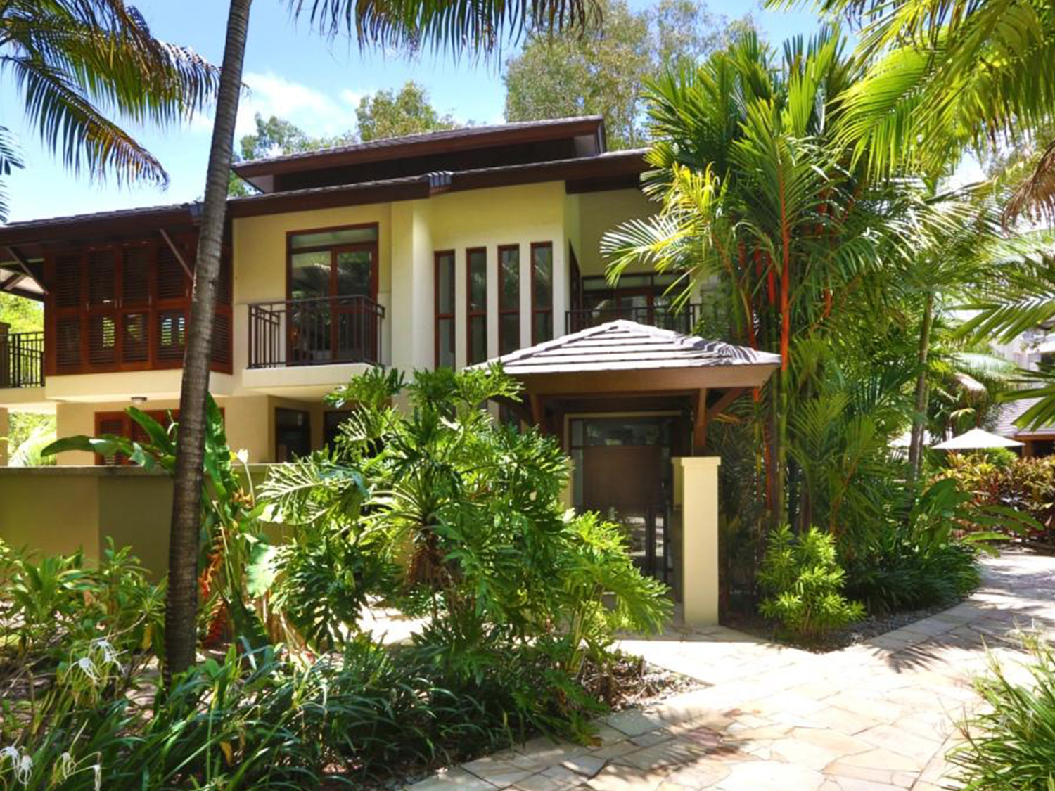 Palm Cove Private Luxury Apartments by The Boutique Collection