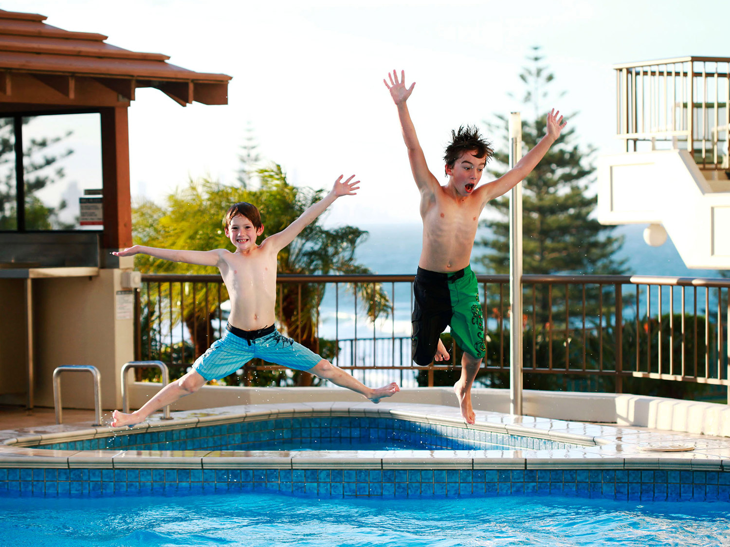 Gemini Court Holiday Apartments Hightide Holidays